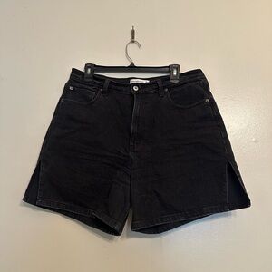 Abercrombie 7” Dad Shorts High-Rise Black Denim Women’s Shorts